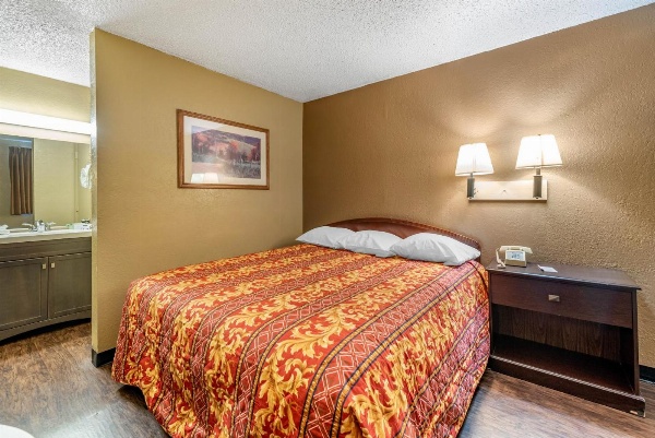 Pueblo Inn Main image